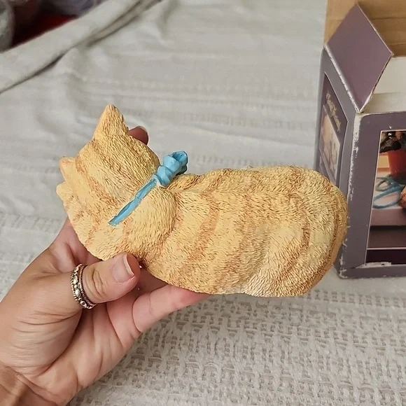 Classic Treasures musical kitten hand Painted shelf sitter Resin orange cat - Picture 7 of 8